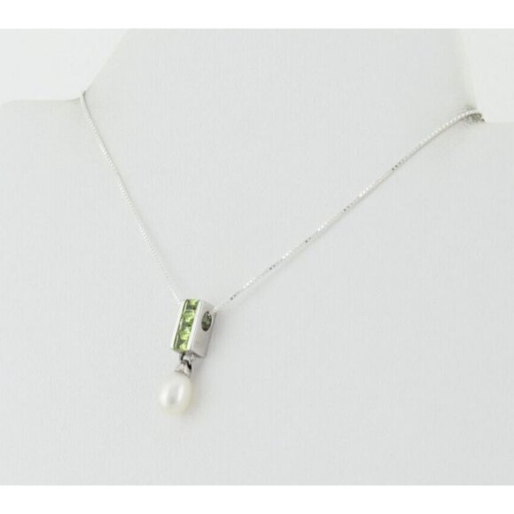 Sterling Silver Natural Peridot & Pearl Necklace 18" inch chain - Picture 5 of 8